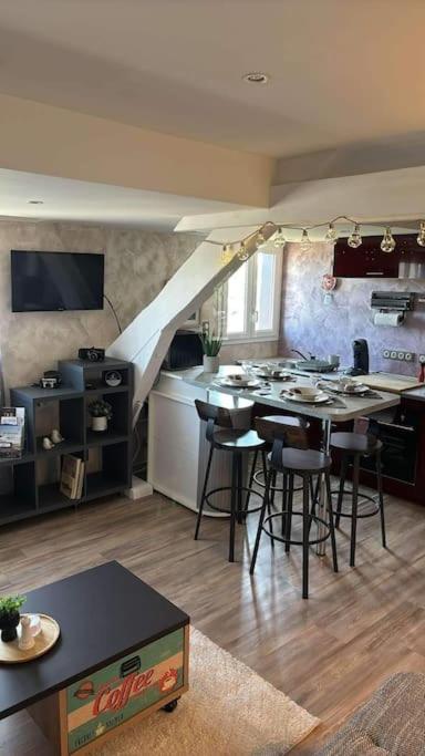 Le Petit Ardennais Charleville-Mézières Esterno foto