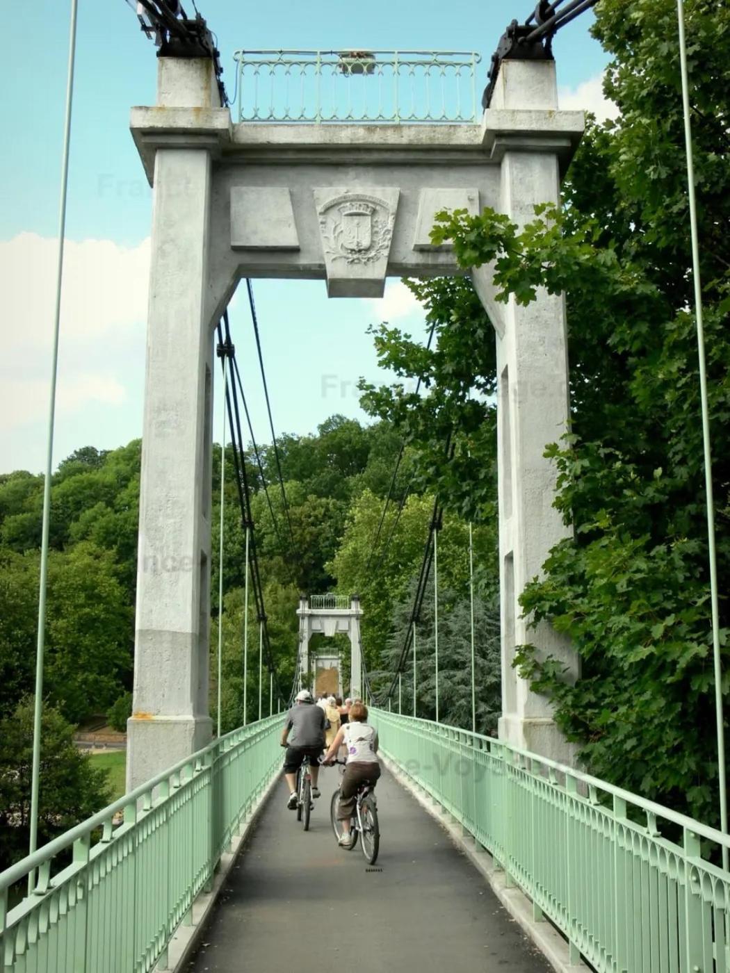Le Petit Ardennais Charleville-Mézières Esterno foto